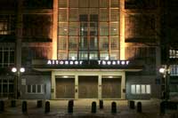 Altonaer Theater bei Nadht